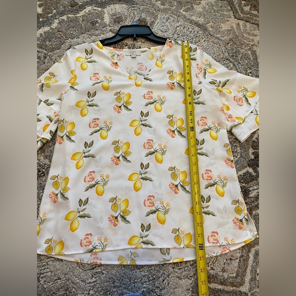 Loft Outlet Lemon Breezy Short Sleeve Top Ruffles Small White Lightweight Spring - Picture 7 of 8